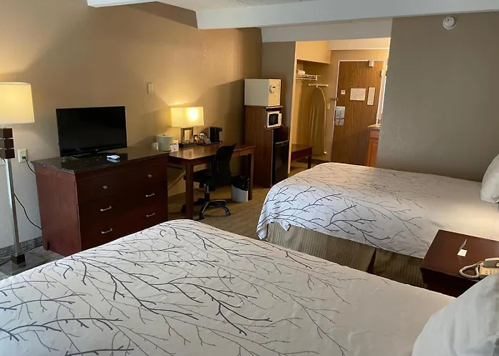 Red Lion & Urbana Hotel
