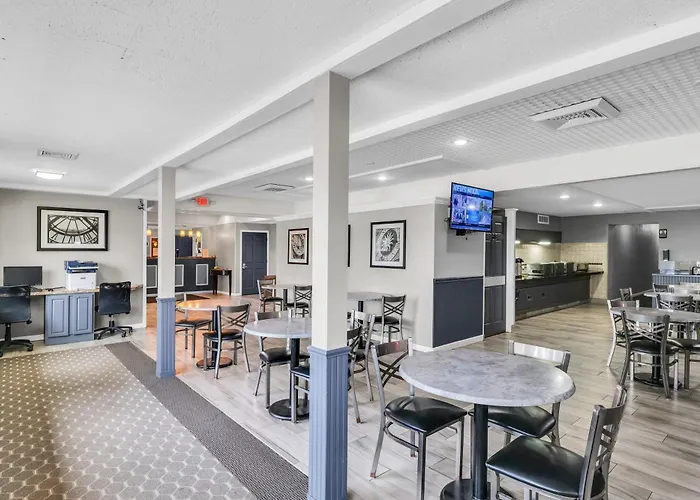 Hotel Red Lion & Urbana