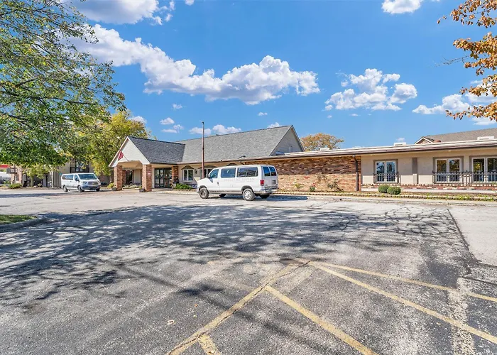 Hotel Red Lion & Urbana Champaign