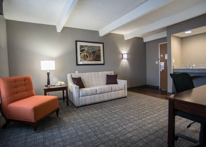 Red Lion & Urbana Hotel