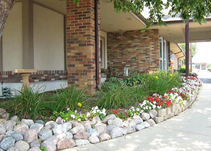 Hotel Red Lion & Urbana Champaign